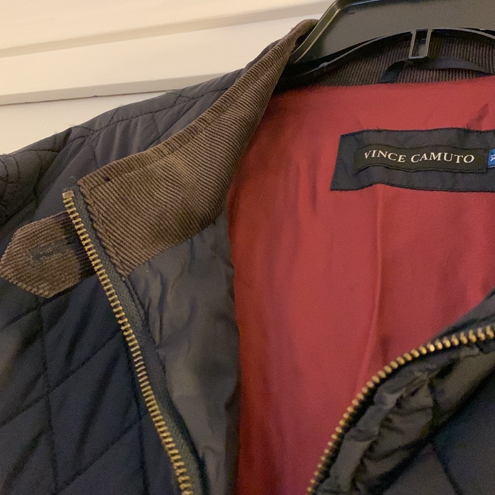 Mens Vince Camuto black quilted jacket!!